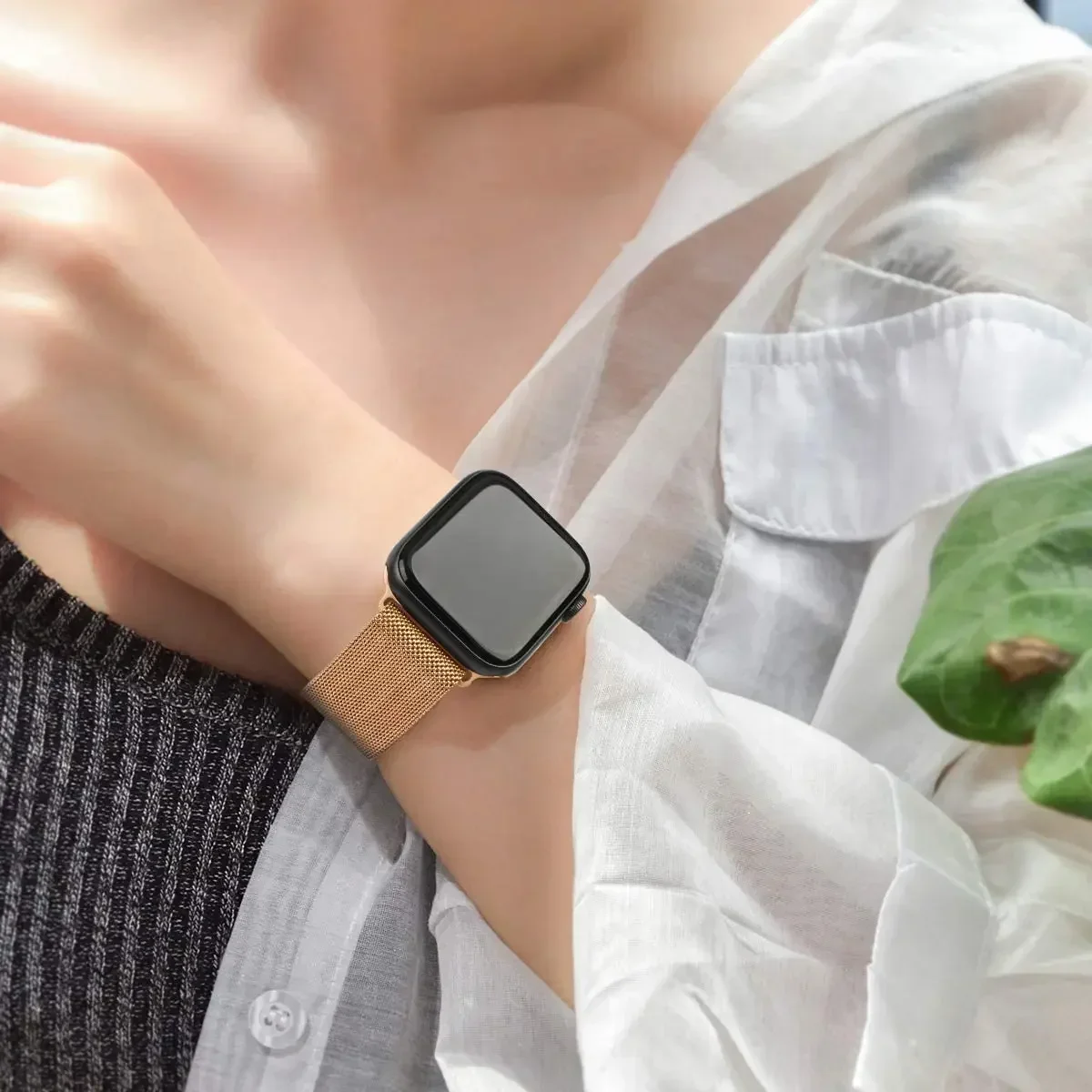 Magnetic Loop Strap For Apple  - огляд і ціна Milanese Loop Magnetic