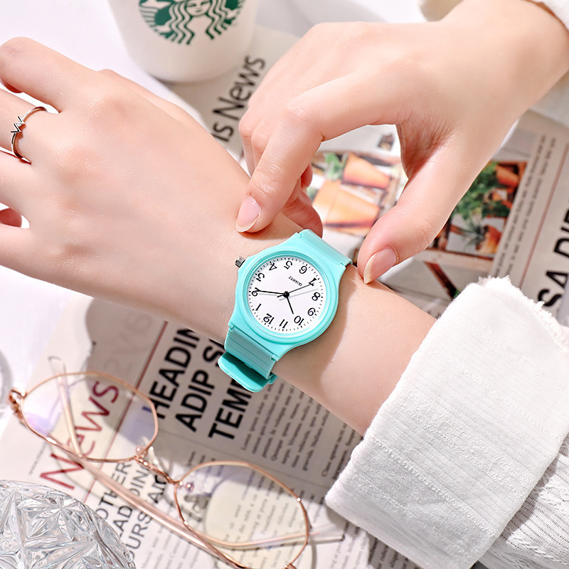 Fashion Girls Watch Simple Exa - огляд і ціна Silicone Band Women