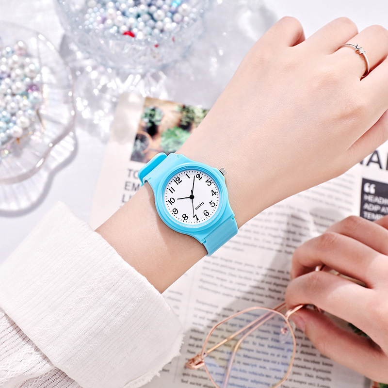 Fashion Girls Watch Simple Exa - огляд і ціна Silicone Band Women